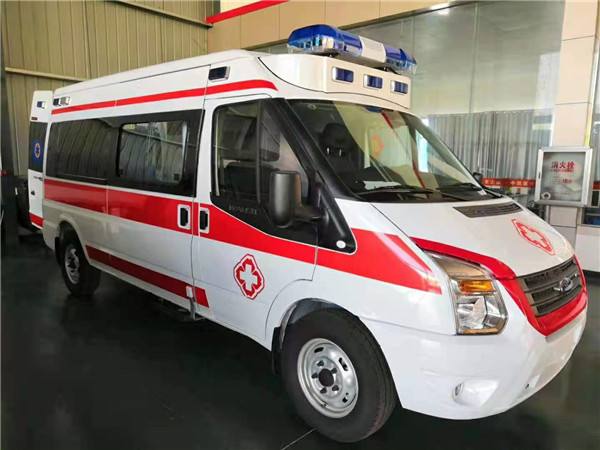 云县福特V362救护车